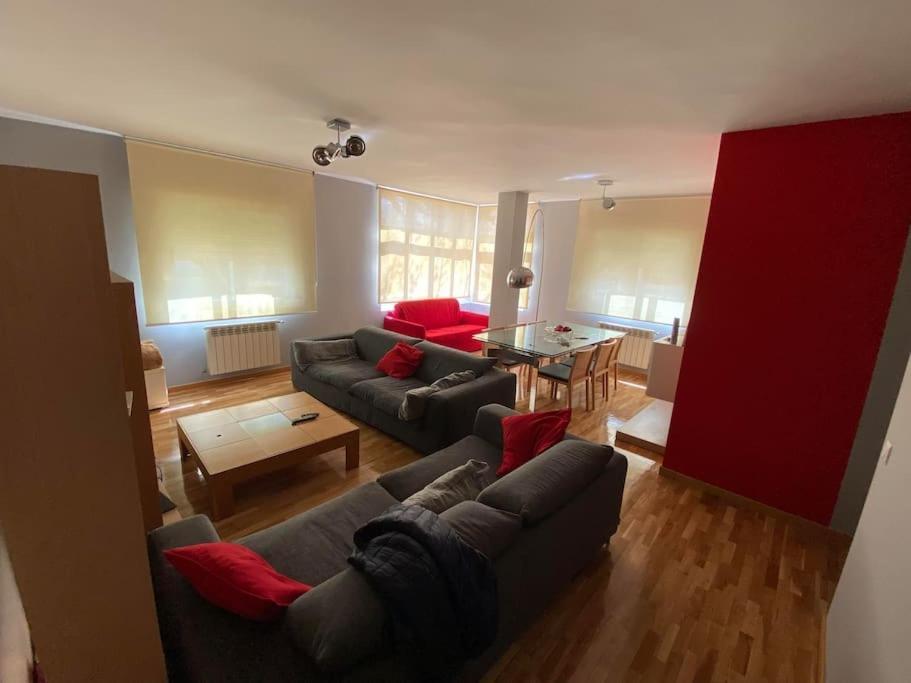 Buen Lugar Trabajo Y Familiar Apartment Ciudad Real Ngoại thất bức ảnh