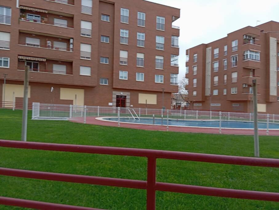 Buen Lugar Trabajo Y Familiar Apartment Ciudad Real Ngoại thất bức ảnh